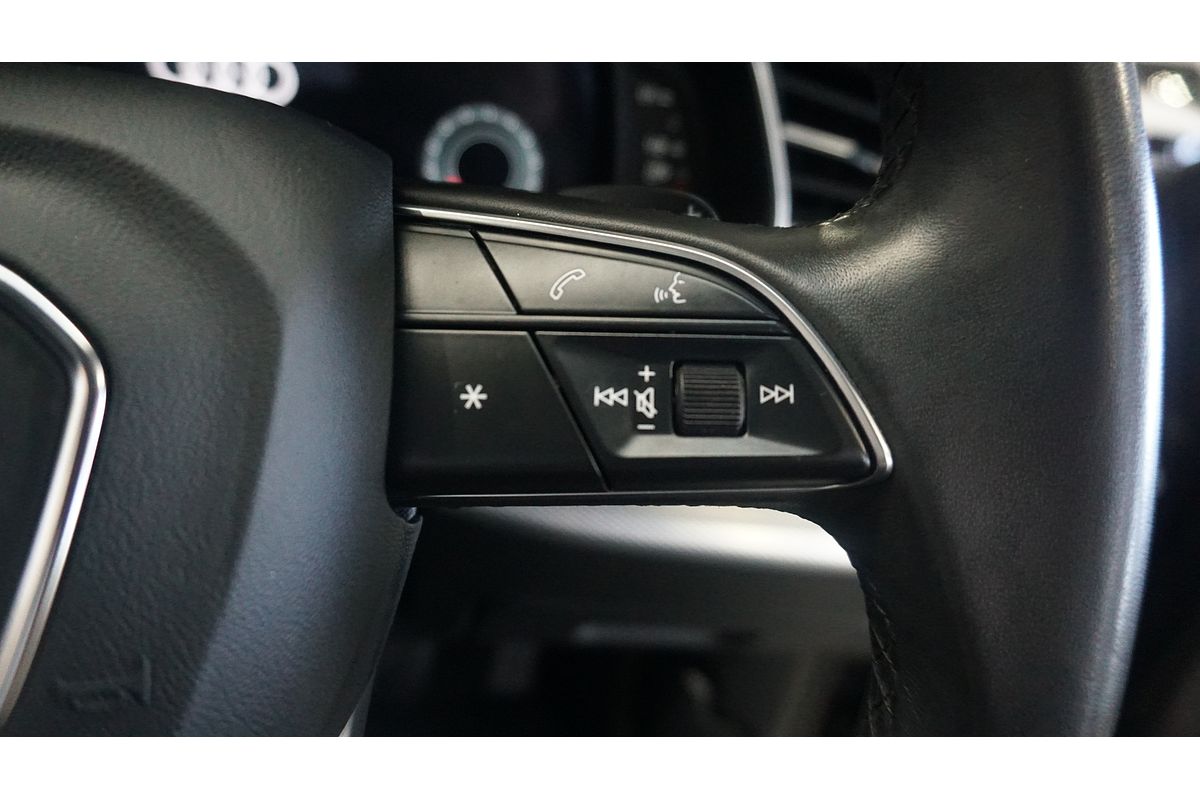 2021 Audi Q8 50 TDI S line F1