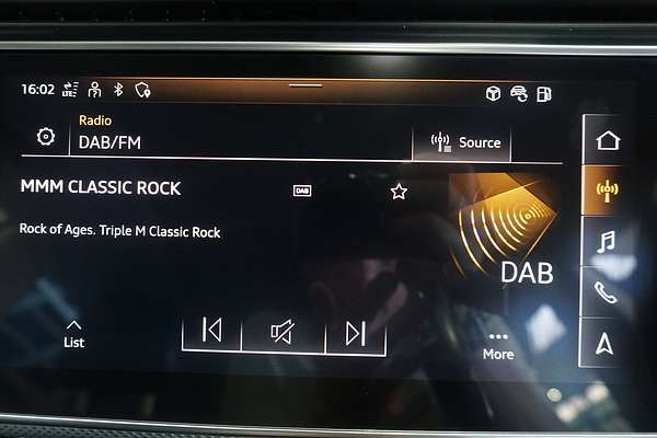 2021 Audi Q8 50 TDI S line F1