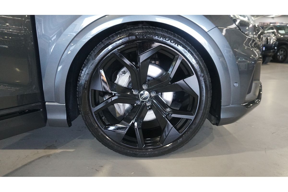 2021 Audi Q8 50 TDI S line F1
