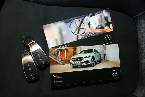 2022 Mercedes-Benz GLA-Class GLA200 H247