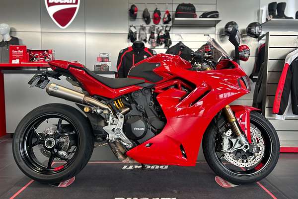 2021 Ducati SUPERSPORT 950S Supersport