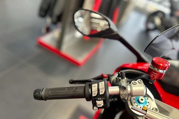 2021 Ducati SUPERSPORT 950S Supersport