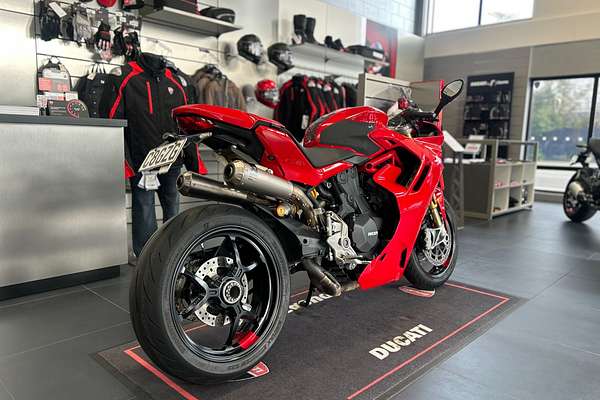 2021 Ducati SUPERSPORT 950S Supersport