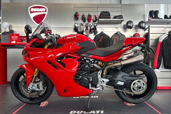 2021 Ducati SUPERSPORT 950S Supersport