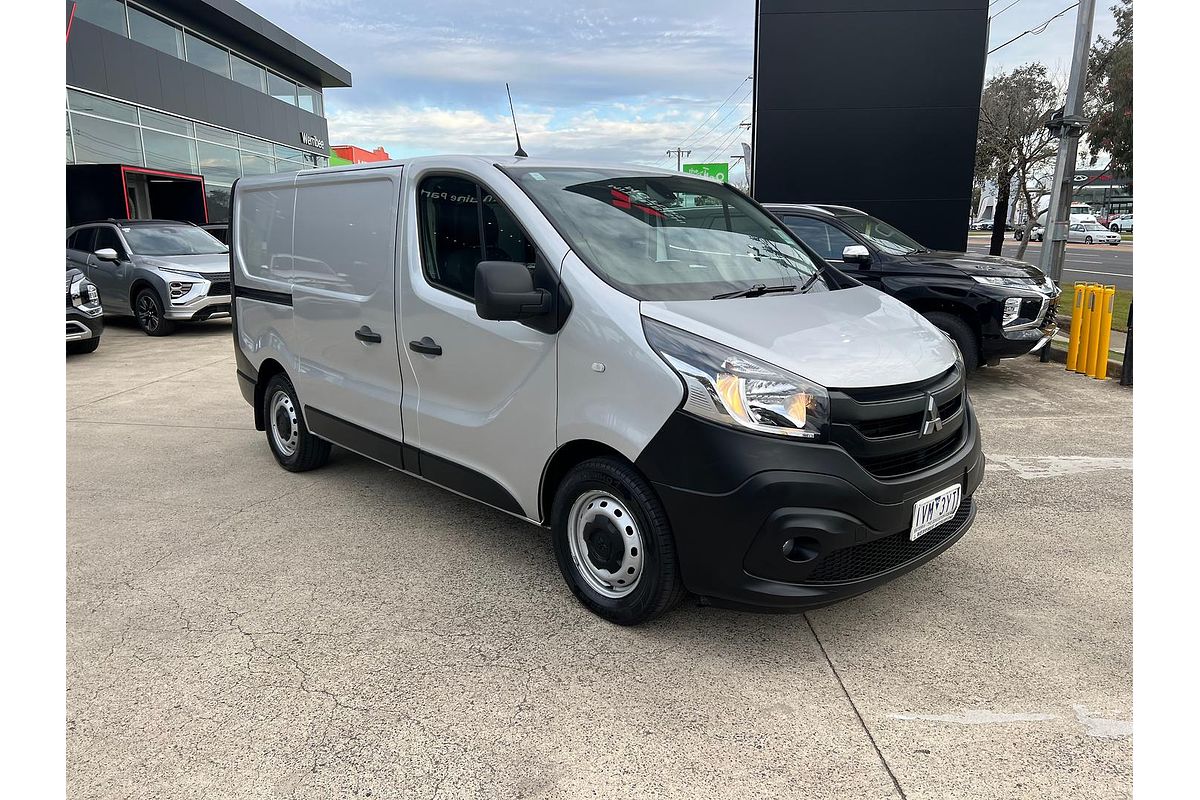 2022 Mitsubishi Express GLX SN SWB