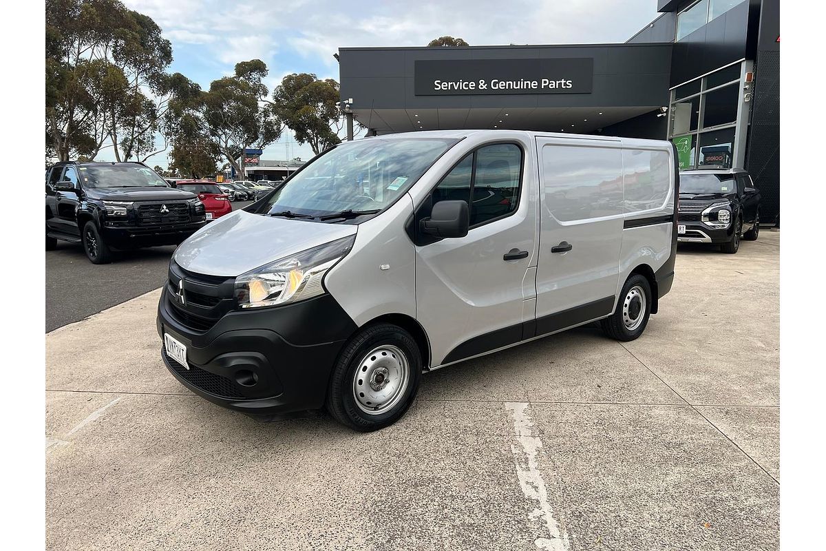 2022 Mitsubishi Express GLX SN SWB
