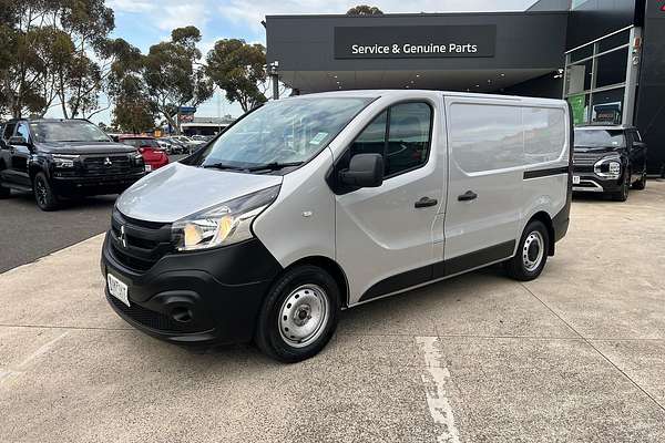 2022 Mitsubishi Express GLX SN SWB