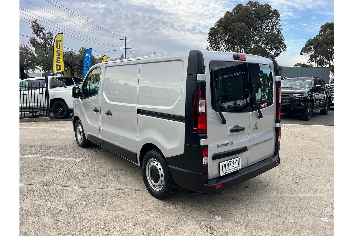 2022 Mitsubishi Express GLX SN SWB