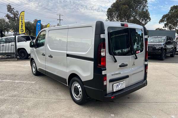2022 Mitsubishi Express GLX SN SWB