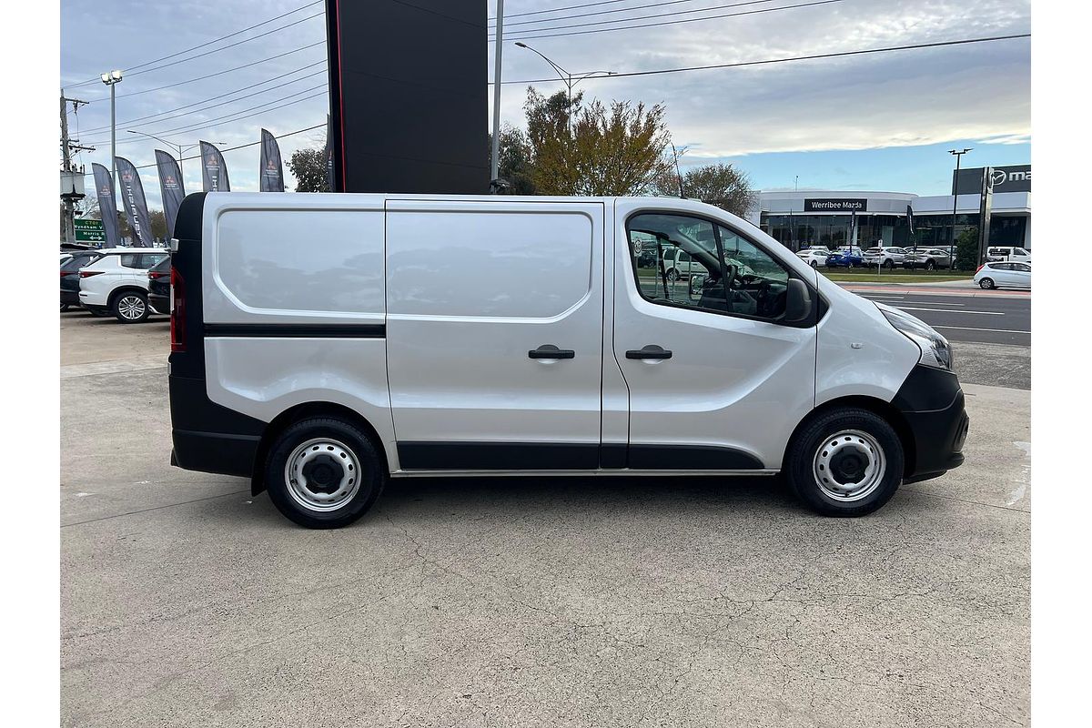 2022 Mitsubishi Express GLX SN SWB