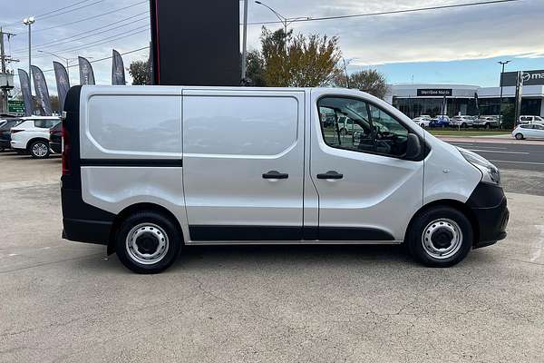 2022 Mitsubishi Express GLX SN SWB