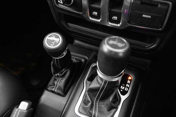 2020 Jeep Wrangler Overland JL