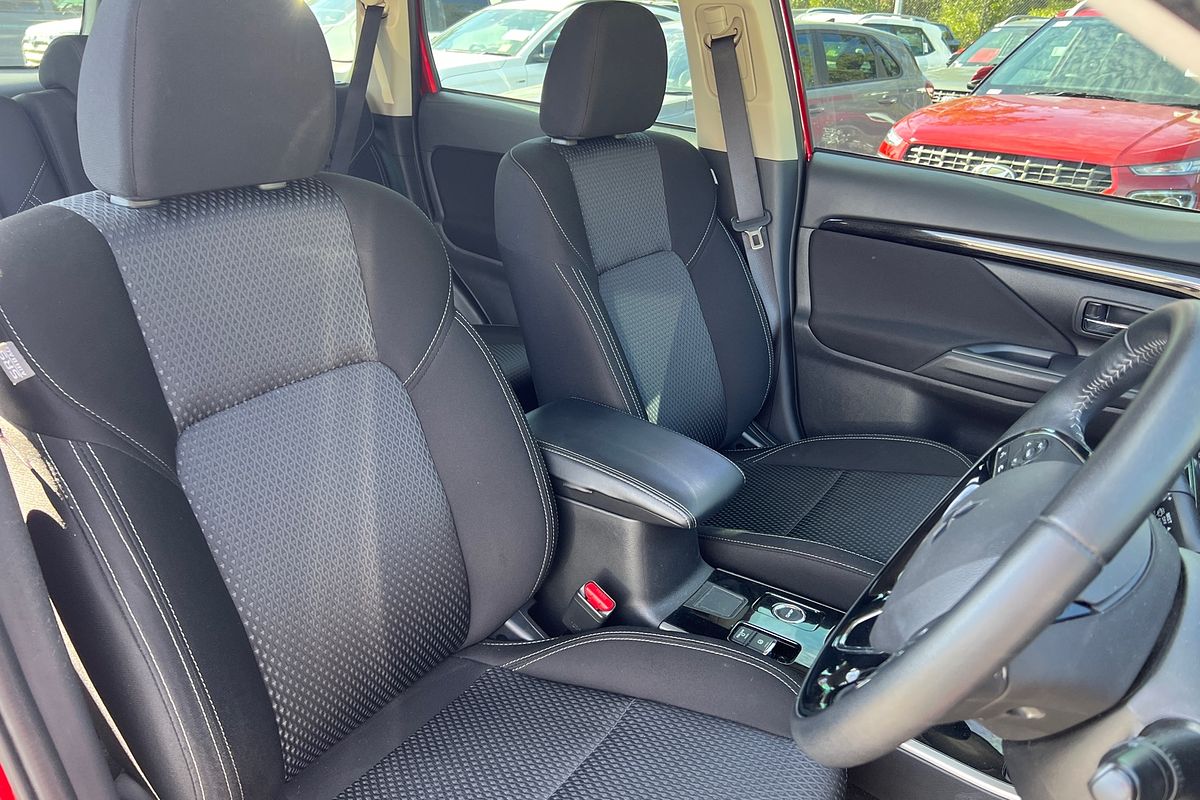 2020 Mitsubishi Outlander ES ZL