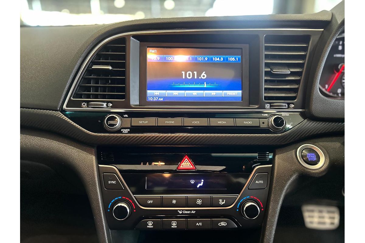 2017 Hyundai Elantra SR Turbo AD