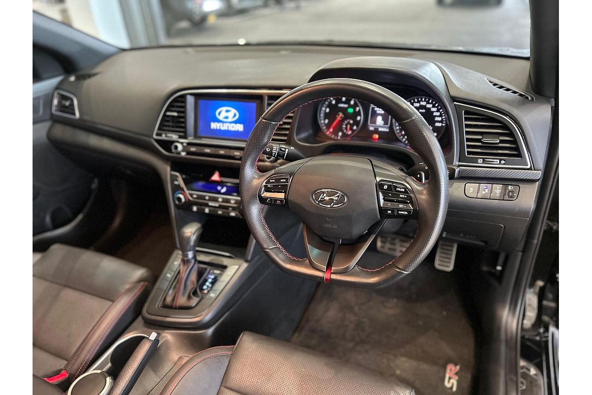 2017 Hyundai Elantra SR Turbo AD