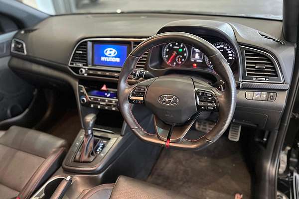 2017 Hyundai Elantra SR Turbo AD
