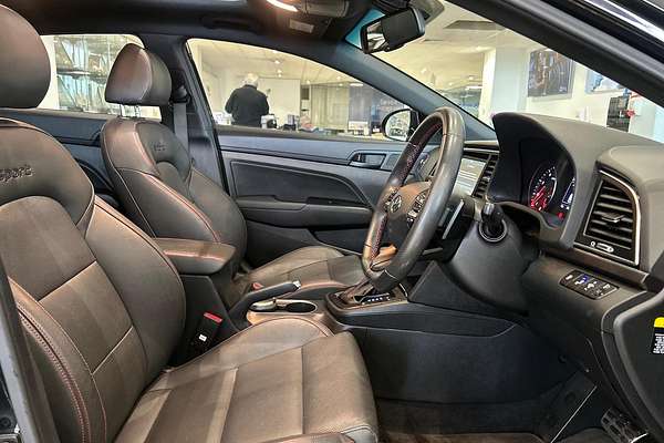 2017 Hyundai Elantra SR Turbo AD