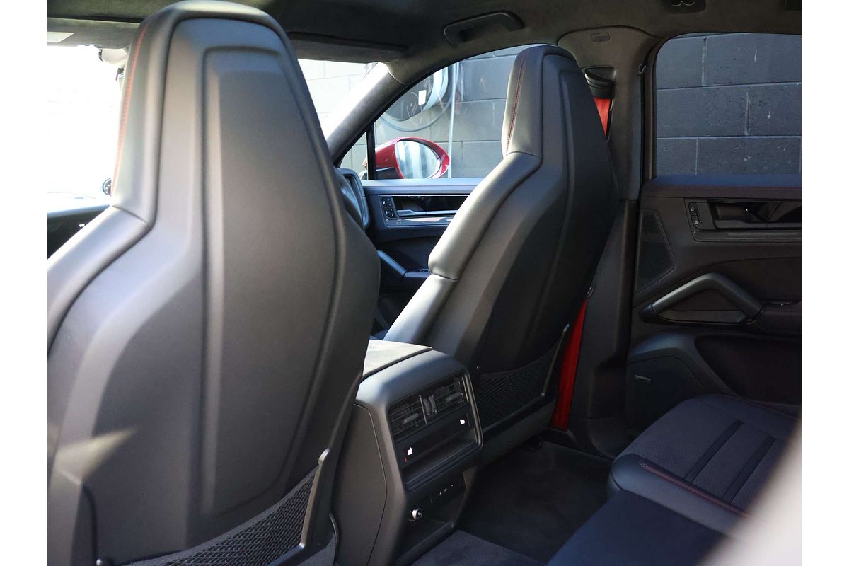 2024 Porsche Cayenne GTS 9YB II