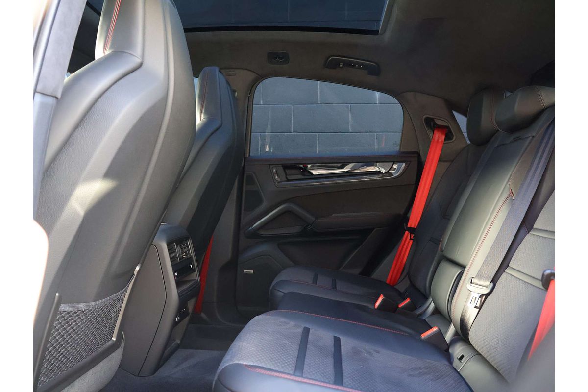 2024 Porsche Cayenne GTS 9YB II