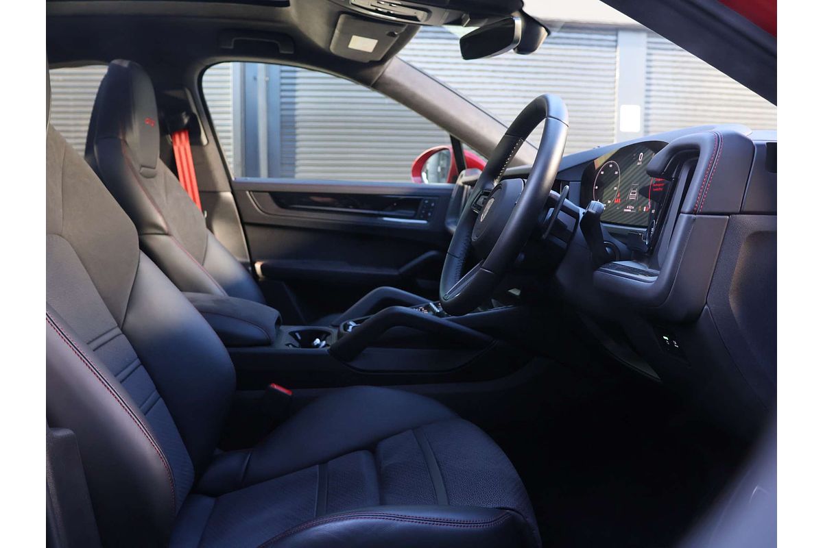 2024 Porsche Cayenne GTS 9YB II