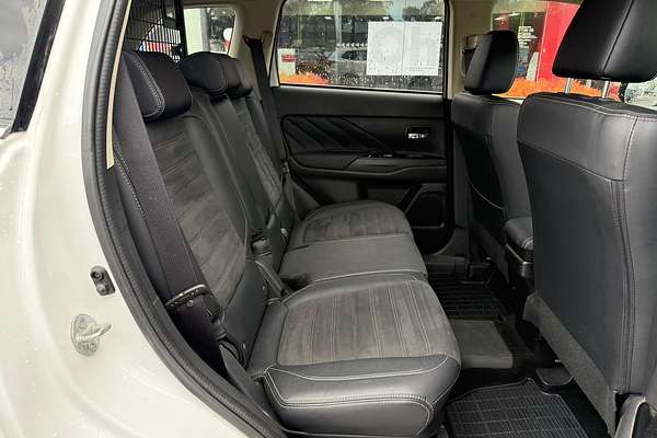 2017 Mitsubishi Outlander PHEV LS ZK