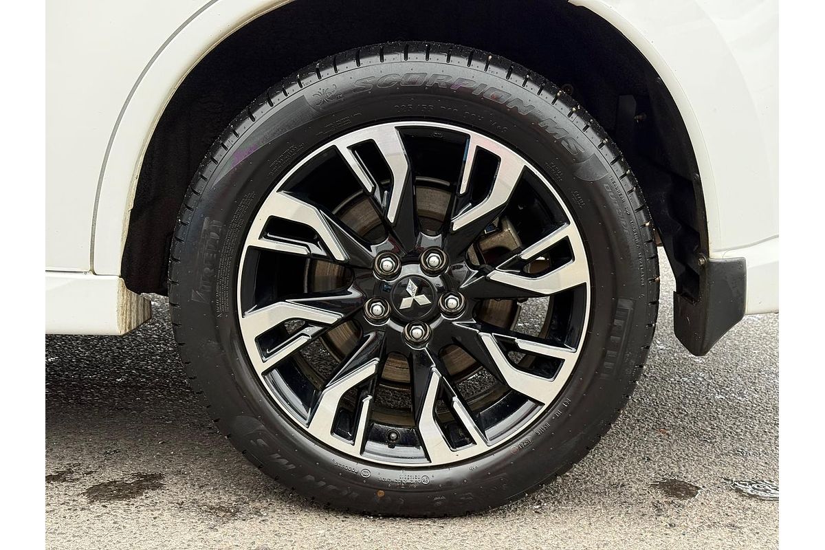 2017 Mitsubishi Outlander PHEV LS ZK