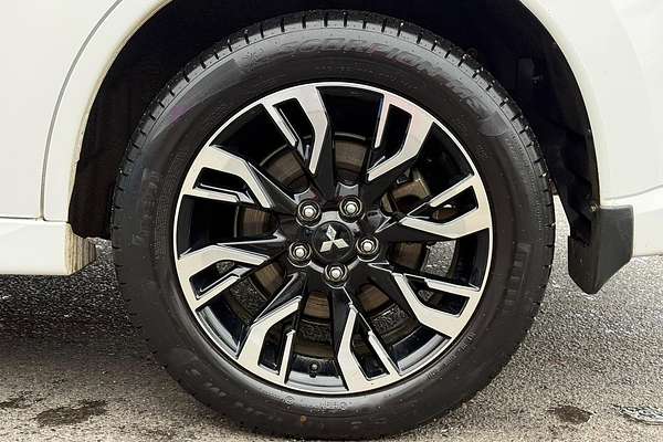 2017 Mitsubishi Outlander PHEV LS ZK