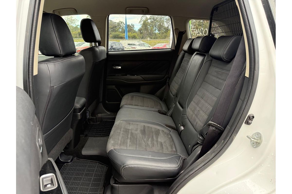 2017 Mitsubishi Outlander PHEV LS ZK