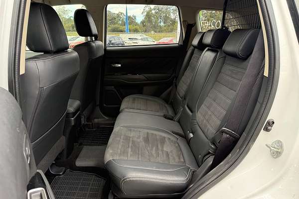 2017 Mitsubishi Outlander PHEV LS ZK