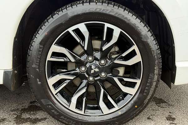 2017 Mitsubishi Outlander PHEV LS ZK