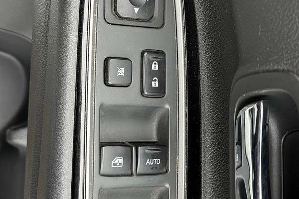 2017 Mitsubishi Outlander PHEV LS ZK
