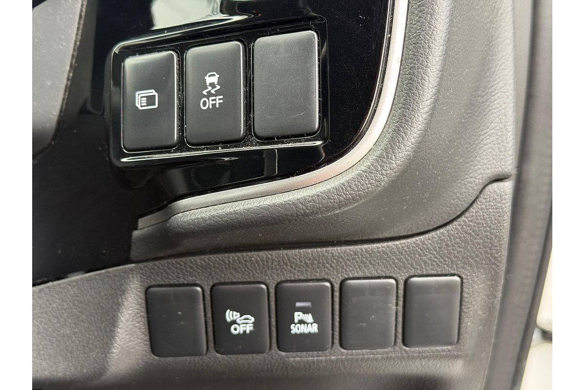 2017 Mitsubishi Outlander PHEV LS ZK