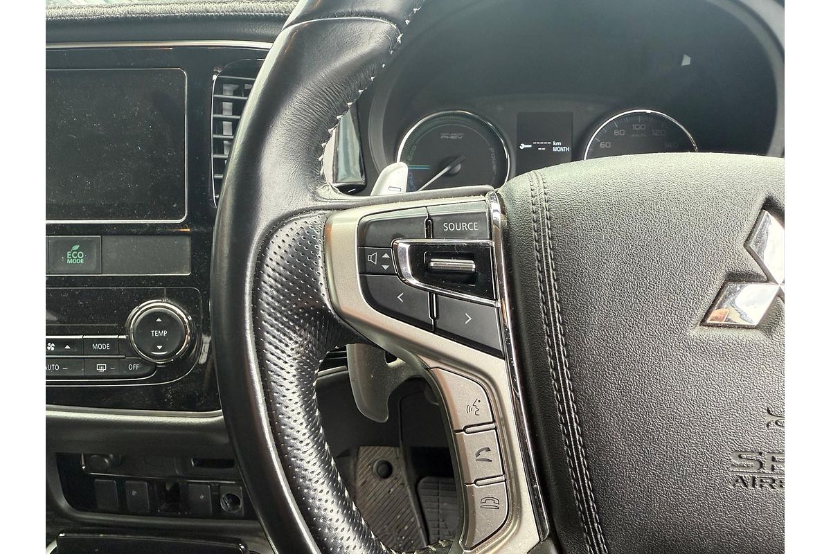 2017 Mitsubishi Outlander PHEV LS ZK