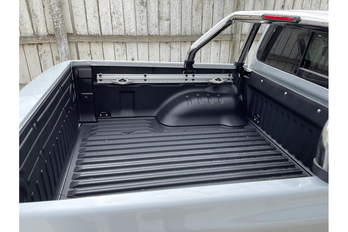 2025 Nissan Navara ST-X D23 4X4
