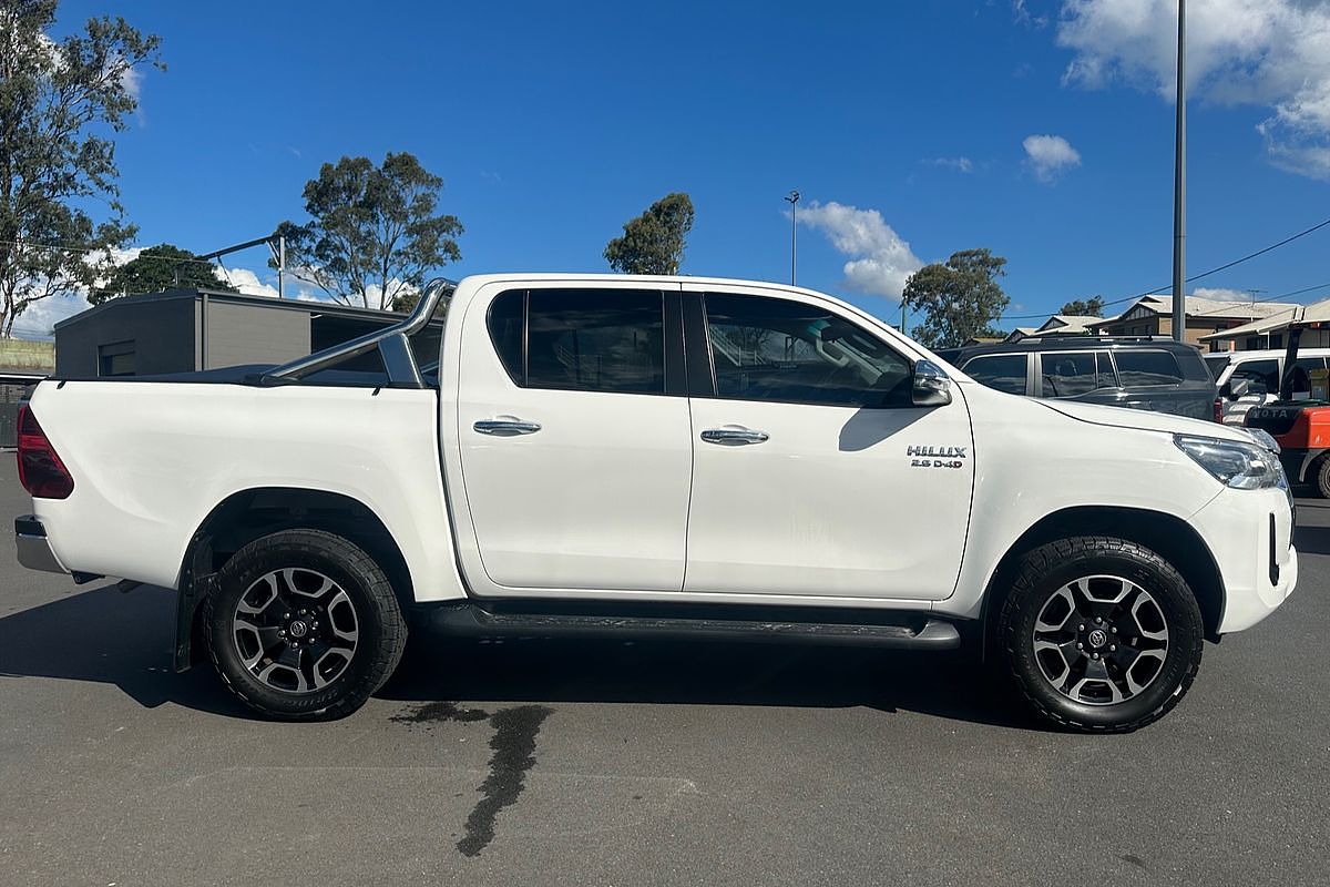 2022 Toyota Hilux SR5 GUN126R 4X4