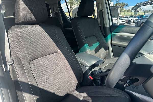 2022 Toyota Hilux SR5 GUN126R 4X4