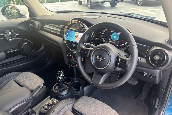 2022 MINI Hatch Cooper Classic F55 LCI-2
