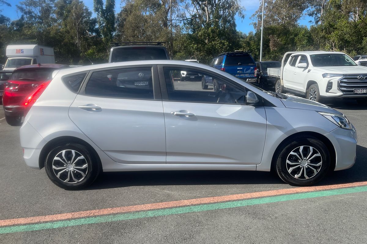 2016 Hyundai Accent Active RB4