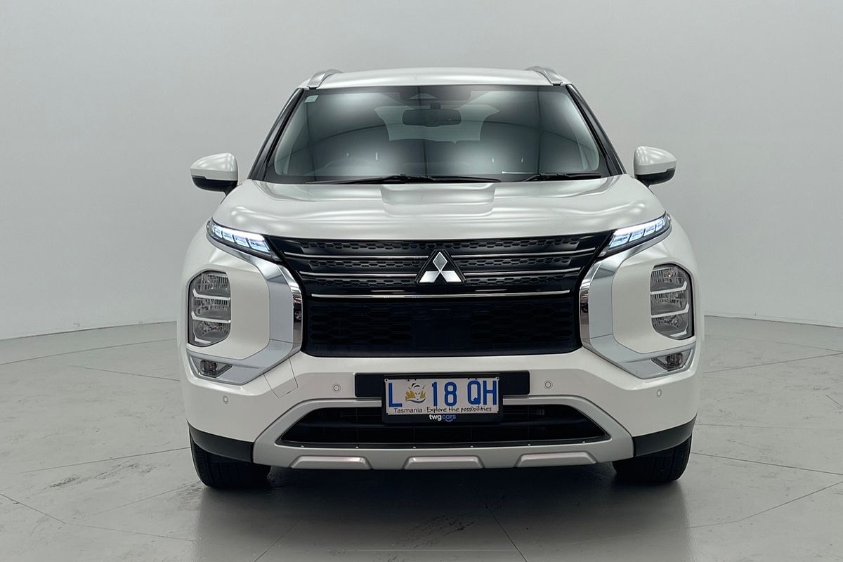 2023 Mitsubishi Outlander LS ZM