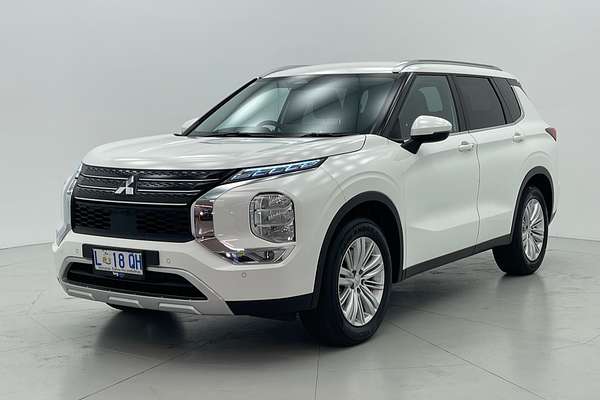 2023 Mitsubishi Outlander LS ZM