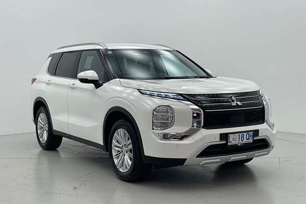 2023 Mitsubishi Outlander LS ZM