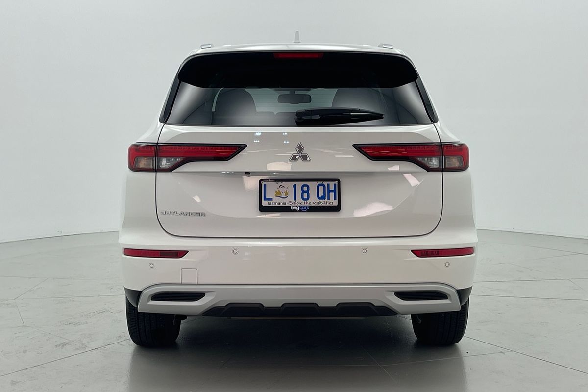 2023 Mitsubishi Outlander LS ZM
