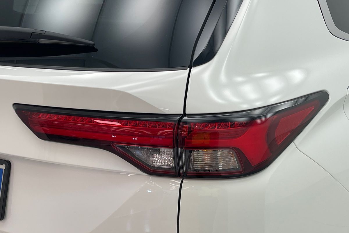 2023 Mitsubishi Outlander LS ZM