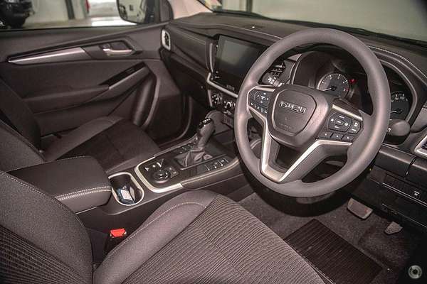 2025 Isuzu MU-X LS-M
