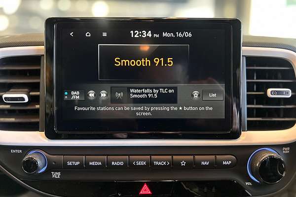 2024 Hyundai Venue Elite QX.V5
