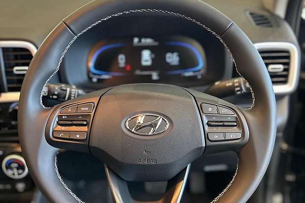 2024 Hyundai Venue Elite QX.V5