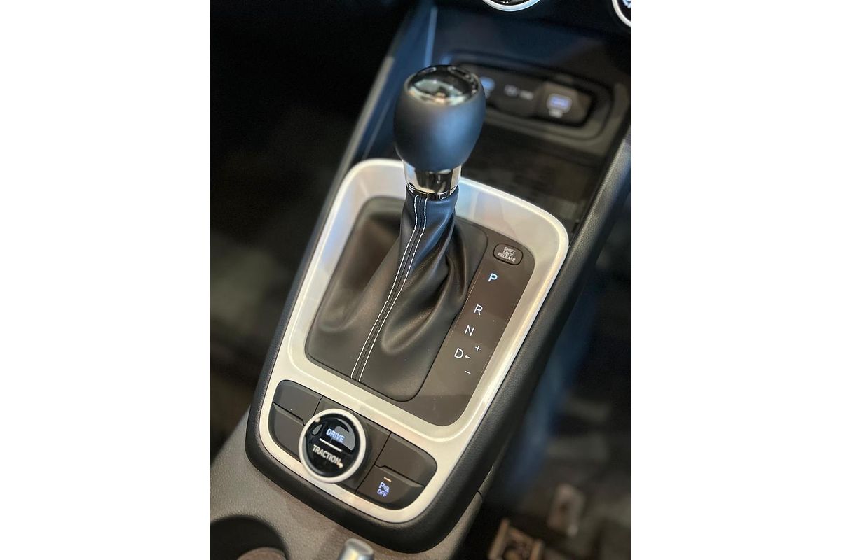 2024 Hyundai Venue Elite QX.V5