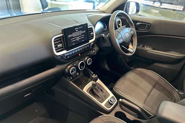 2024 Hyundai Venue Elite QX.V5