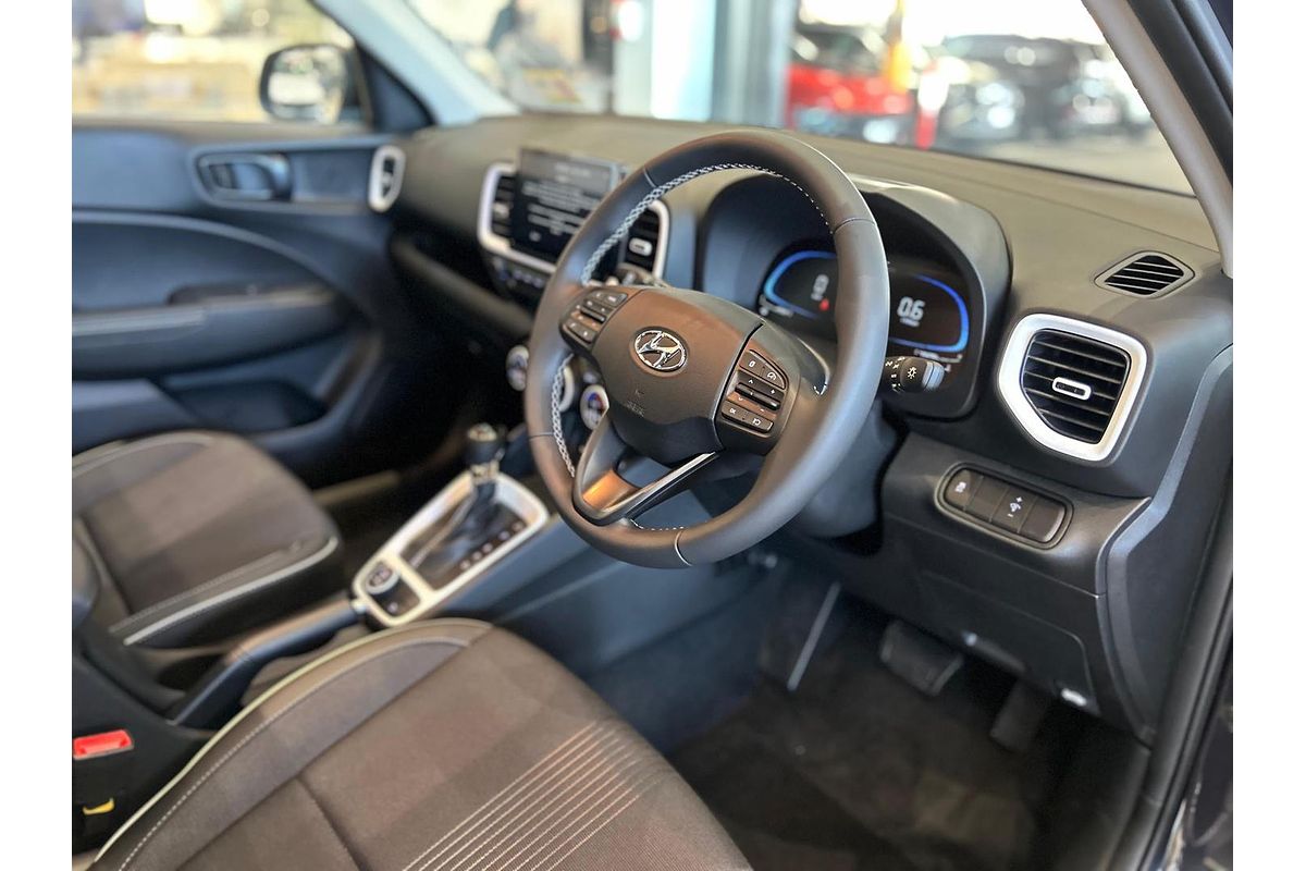 2024 Hyundai Venue Elite QX.V5