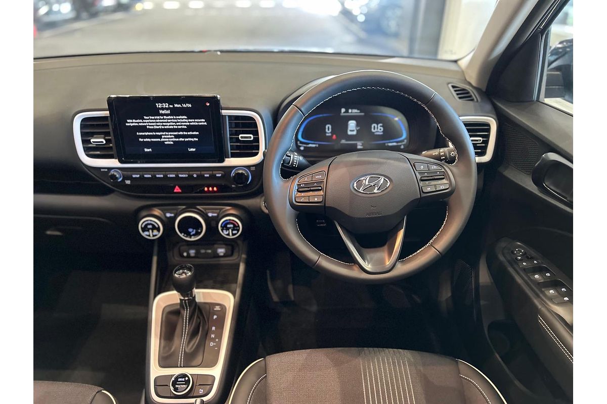 2024 Hyundai Venue Elite QX.V5